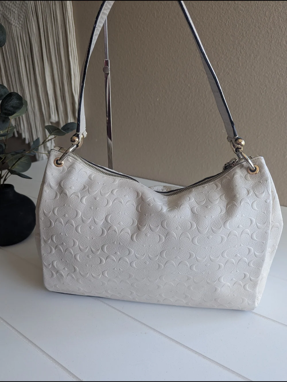 Coach Mia Shoulder Bag in Signature Leather